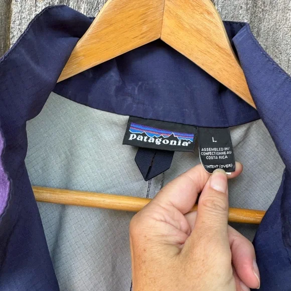 Patagonia Men’s Purple Rain Jacket Sz large *571 - Picture 4 of 7
